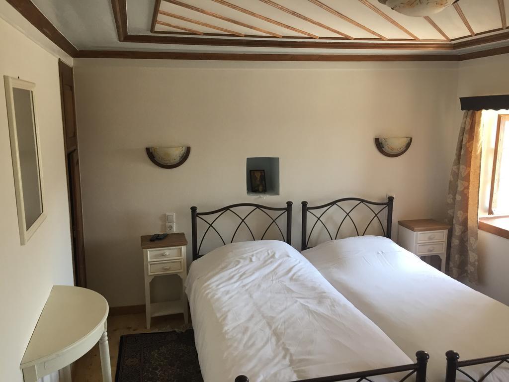 Elafotopos Hotel Eksteriør billede
